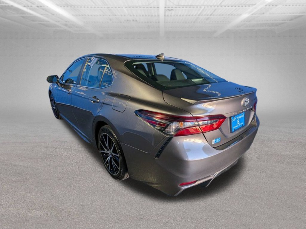 Used 2024 Toyota Camry SE FWD image 7