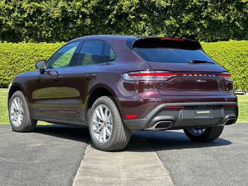 New 2026 Porsche Macan image 3