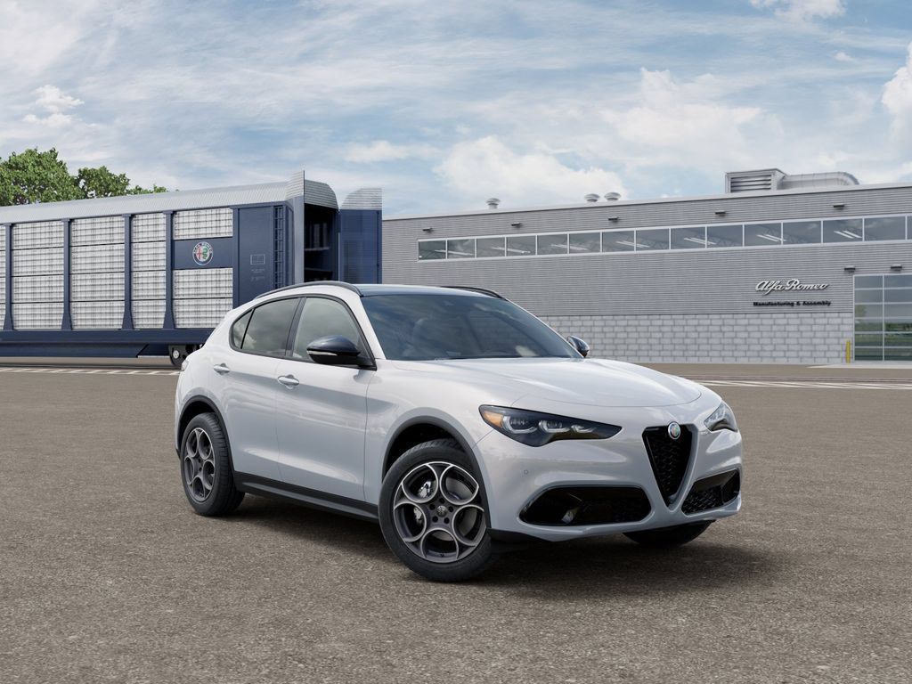 New 2026 Alfa Romeo Stelvio Sprint AWD/4WD image 5