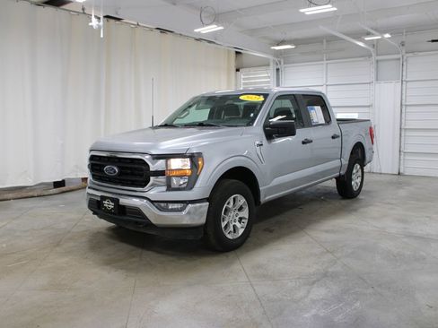 Used 2023 Ford F150 XLT AWD/4WD image 4