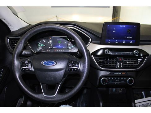 Used 2021 Ford Escape SE image 29