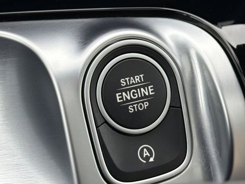 Certified 2025 Mercedes-Benz GLB 250 GLB 250 image 25