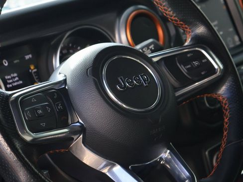 Used 2021 Jeep Gladiator Mojave image 32