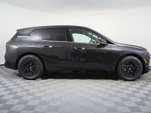 Used 2026 BMW iX xDrive45 image 2
