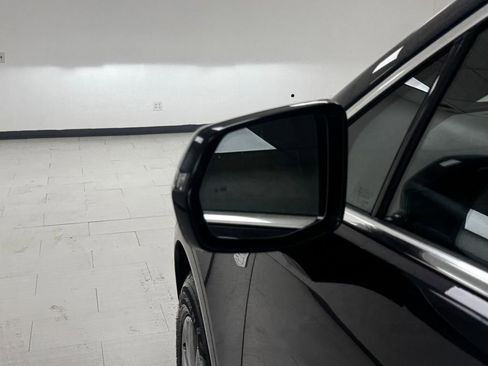 Used 2022 Cadillac XT5 Premium Luxury image 39