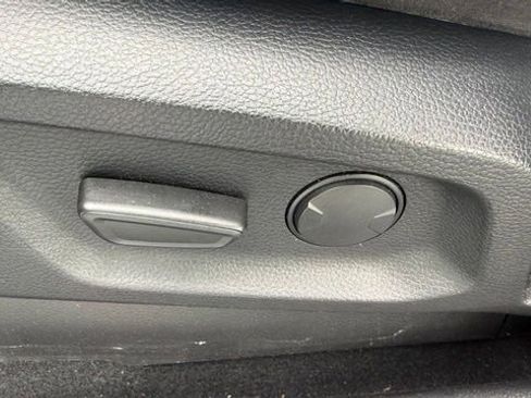 Used 2019 Ford Ranger Lariat AWD/4WD image 12