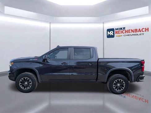 Used 2023 Chevrolet Silverado 1500 ZR2 AWD/4WD image 7