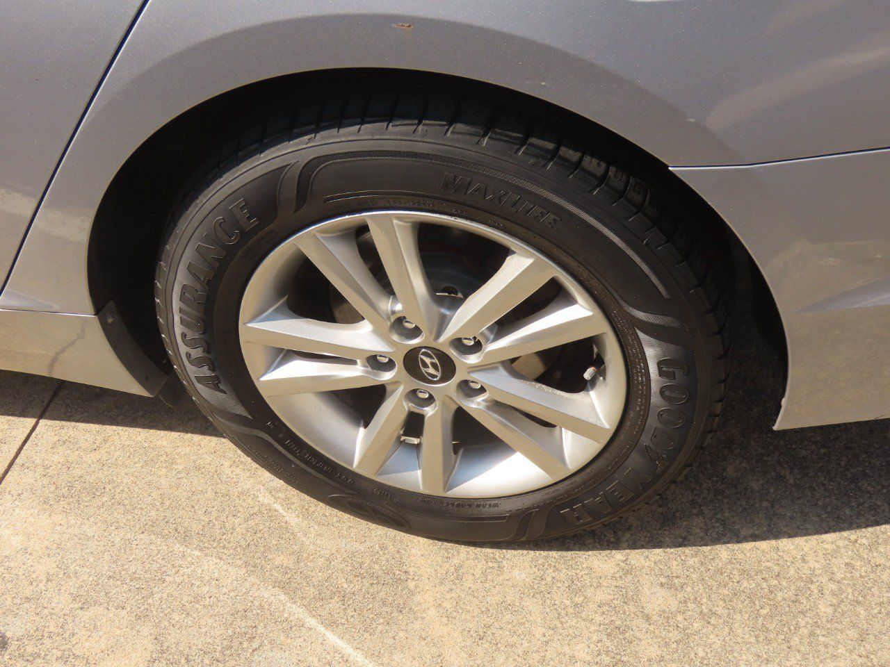 Used 2017 Hyundai Sonata SE FWD image 16