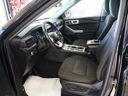 Used 2022 Ford Explorer XLT w/ Class IV Trailer Tow Package image 26