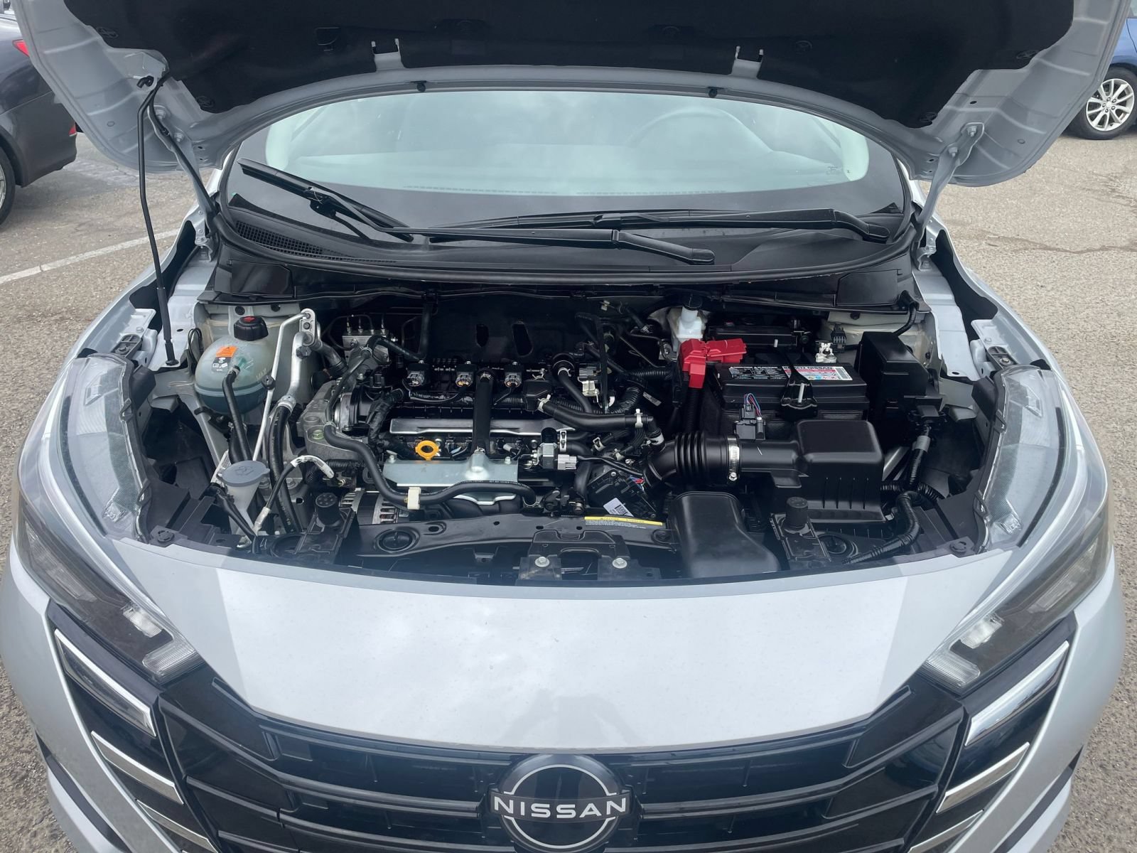 Used 2025 Nissan Versa SV FWD image 31