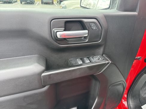 Used 2019 Chevrolet Silverado 1500 Custom Trail Boss w/ Custom Convenience Package image 15