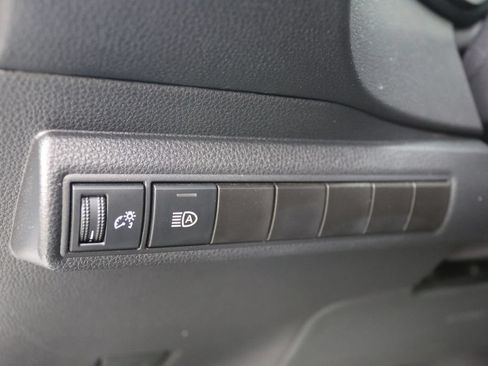 Used 2022 Toyota Corolla SE FWD image 10