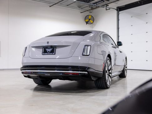 Used 2024 Rolls-Royce Spectre w/ Spectre Launch Package AWD/4WD image 4
