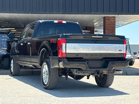 Used 2018 Ford F350 Platinum w/ Platinum Ultimate Package AWD/4WD image 7