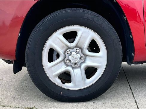 Used 2012 Toyota RAV4 4WD w/ Value Pkg image 10