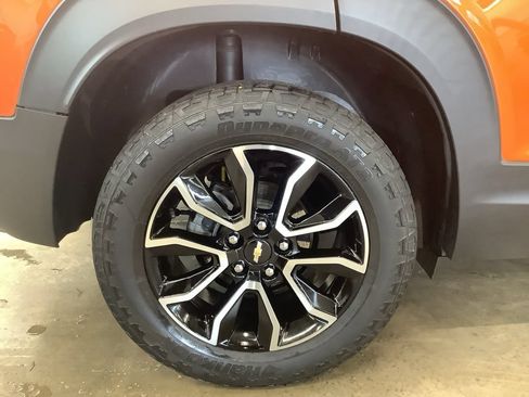 Used 2023 Chevrolet TrailBlazer ACTIV w/ Sun and Liftgate Package AWD/4WD image 26