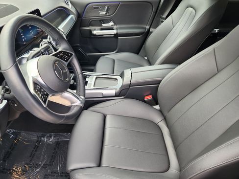 Used 2025 Mercedes-Benz GLB 250 GLB 250 image 14