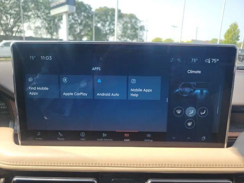 Used 2023 Lincoln Nautilus Reserve AWD/4WD image 39