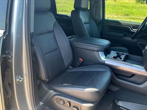 Used 2024 Chevrolet Silverado 2500 LTZ w/ LTZ Convenience Package AWD/4WD image 27