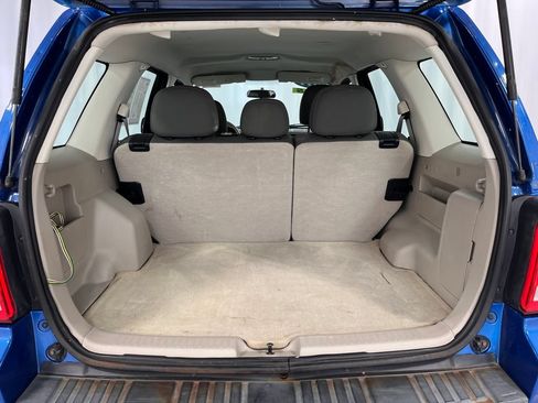 Used 2011 Ford Escape XLS FWD image 24