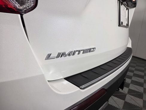 Used 2022 Ford Explorer Limited w/ Equipment Group 301A image 27