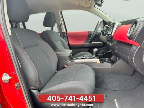 Used 2023 Toyota Tacoma SR5 w/ Technology Package AWD/4WD image 11