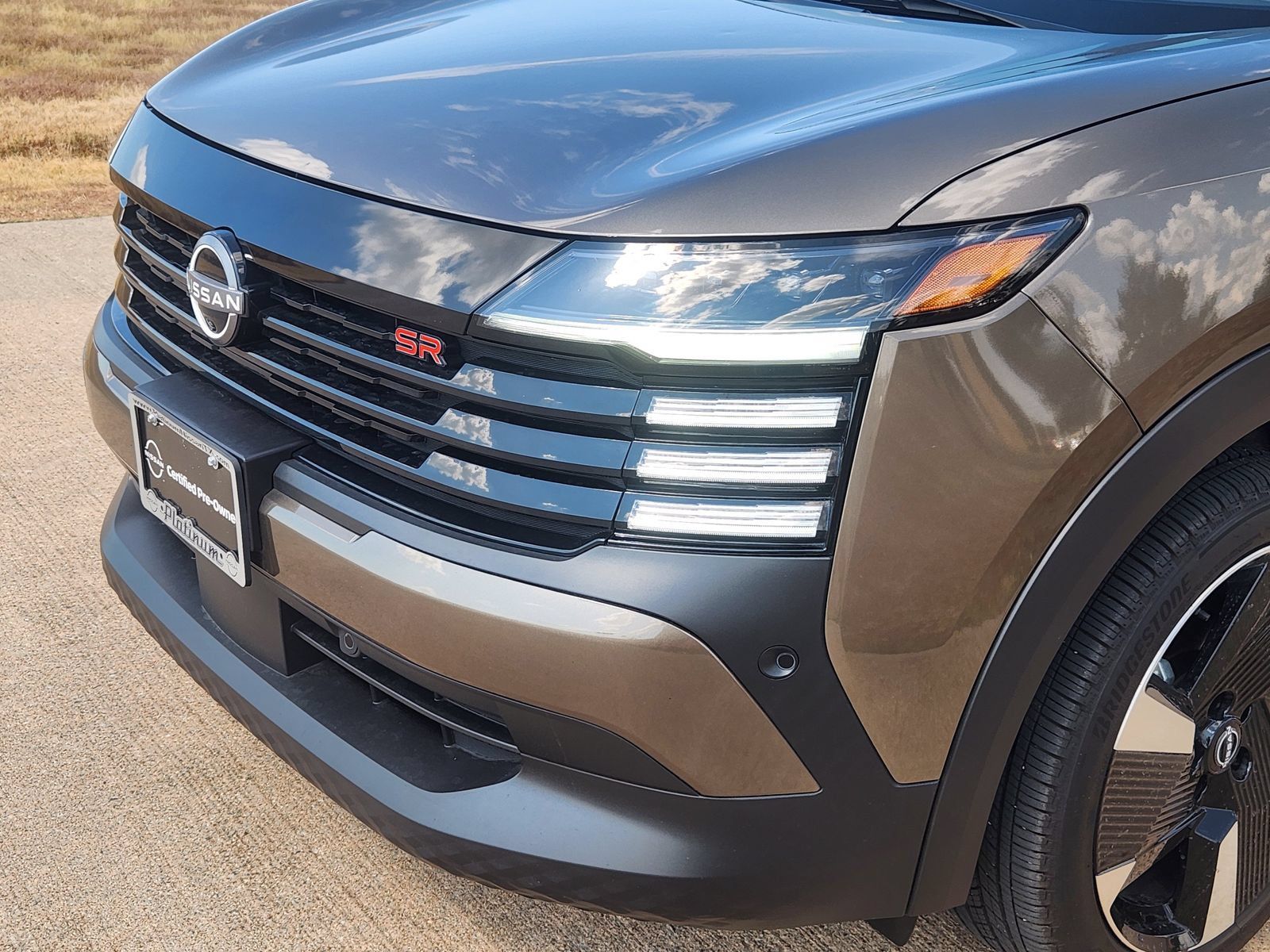 Used 2025 Nissan Kicks SR FWD image 10