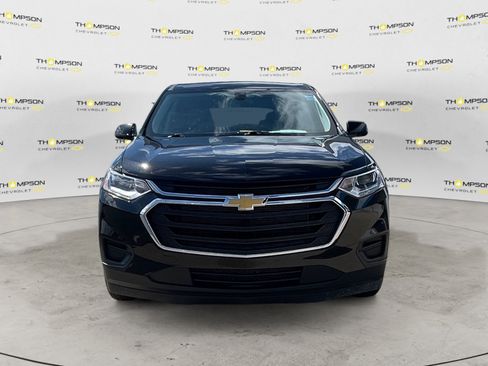 Used 2021 Chevrolet Traverse LS image 8