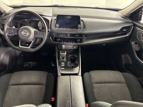 Used 2024 Nissan Rogue SV FWD image 10