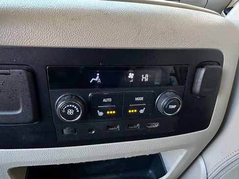 Used 2019 GMC Yukon Denali w/ Denali Ultimate Package image 41