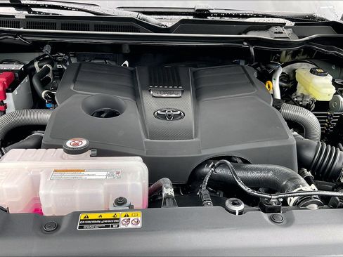 New 2026 Toyota Tundra Limited AWD/4WD image 14
