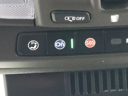 Used 2024 GMC Sierra 1500 SLT w/ SLT Premium Plus Package image 25