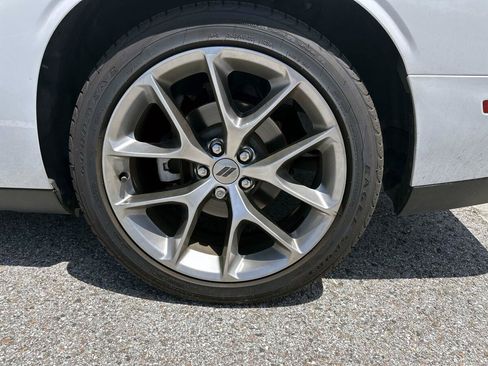 Used 2021 Dodge Challenger GT RWD image 9