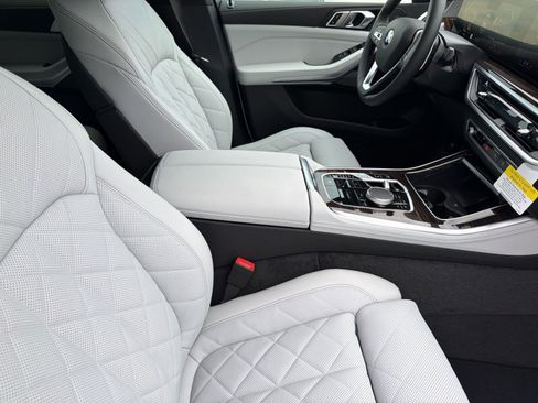 New 2026 BMW X5 sDrive40i w/ Climate Comfort Package RWD image 31