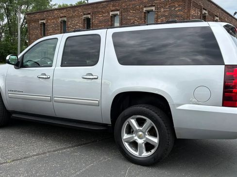 Used 2014 Chevrolet Suburban LS w/ All-Star Edition AWD/4WD image 6