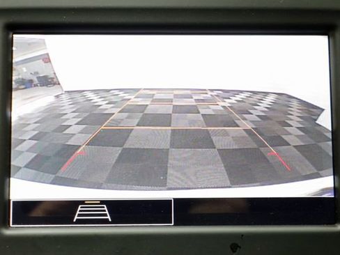 Used 2023 Chevrolet Equinox LT image 11