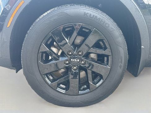 Certified 2023 Kia Sorento S AWD/4WD image 34