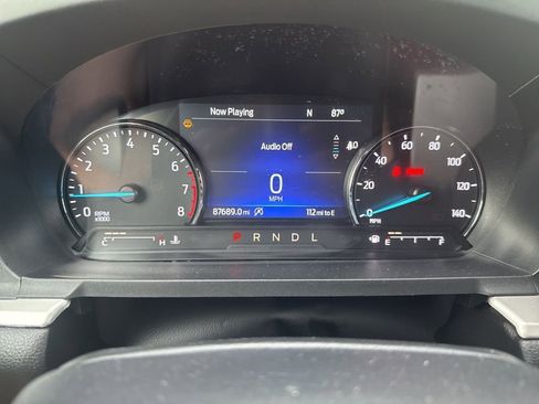 Used 2021 Ford Explorer XLT RWD image 3