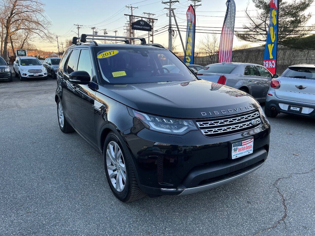 Used 2017 Land Rover Discovery HSE AWD/4WD image 3