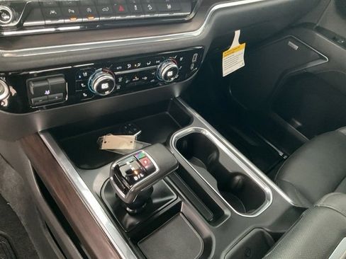 Used 2022 GMC Sierra 1500 SLT w/ SLT Premium Plus Package image 13