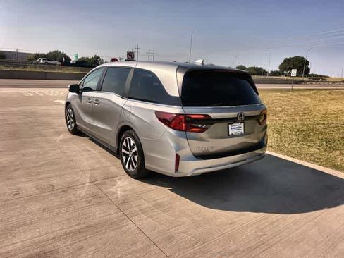 Used 2025 Honda Odyssey EX-L image 5