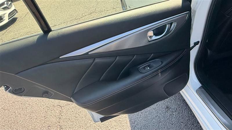 Used 2019 INFINITI Q50 Signature Edition w/ Cargo Package (L96) RWD image 20