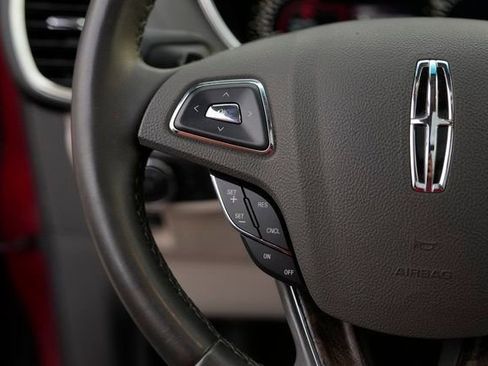 Used 2016 Lincoln MKX Reserve w/ Climate Package image 23