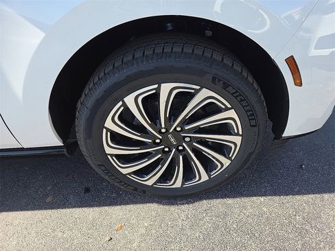 New 2025 Lincoln Navigator Black Label image 7