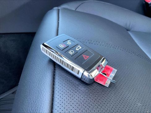 New 2026 Land Rover Range Rover Velar S image 35