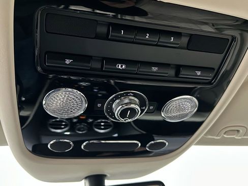 Used 2016 Bentley Flying Spur W12 image 27