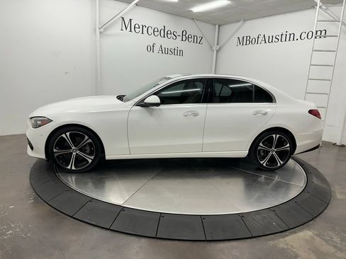 Used 2024 Mercedes-Benz C 300 Sedan image 4