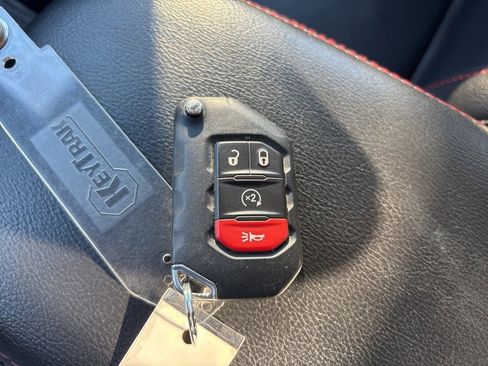 Used 2020 Jeep Gladiator Rubicon image 23