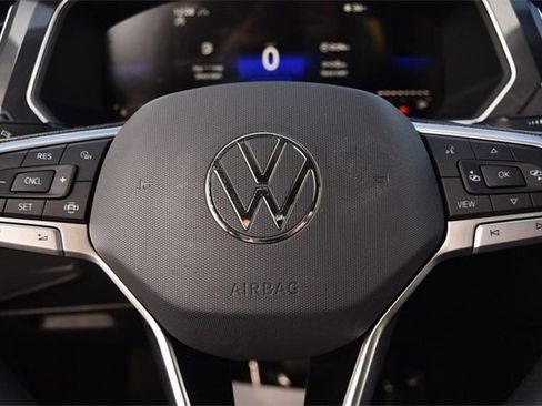 Certified 2023 Volkswagen Tiguan S image 17