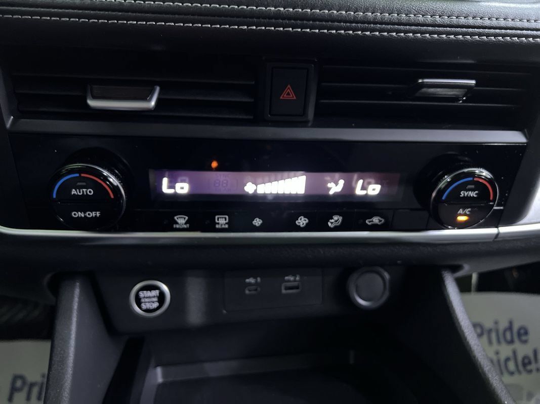 Used 2023 Nissan Rogue SV AWD/4WD image 23